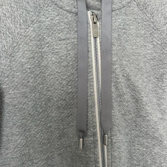 Lululemon Gray Women's Zip-Up Hoodie - Size 4 - Picture 4 of 12